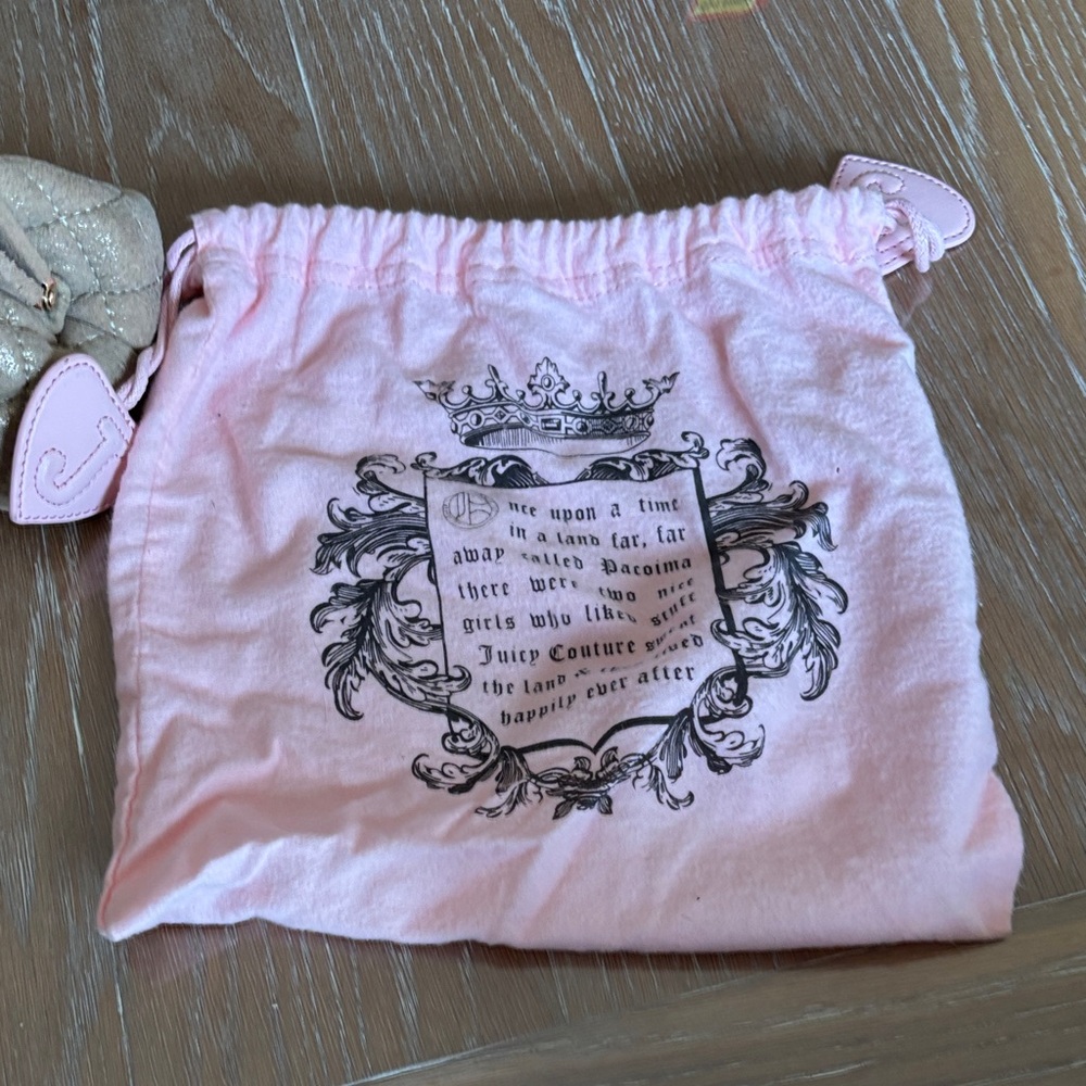 Juicy Couture Quilted Tan Suede Kiss-Lock Coin Pouch - Picture 5 of 6